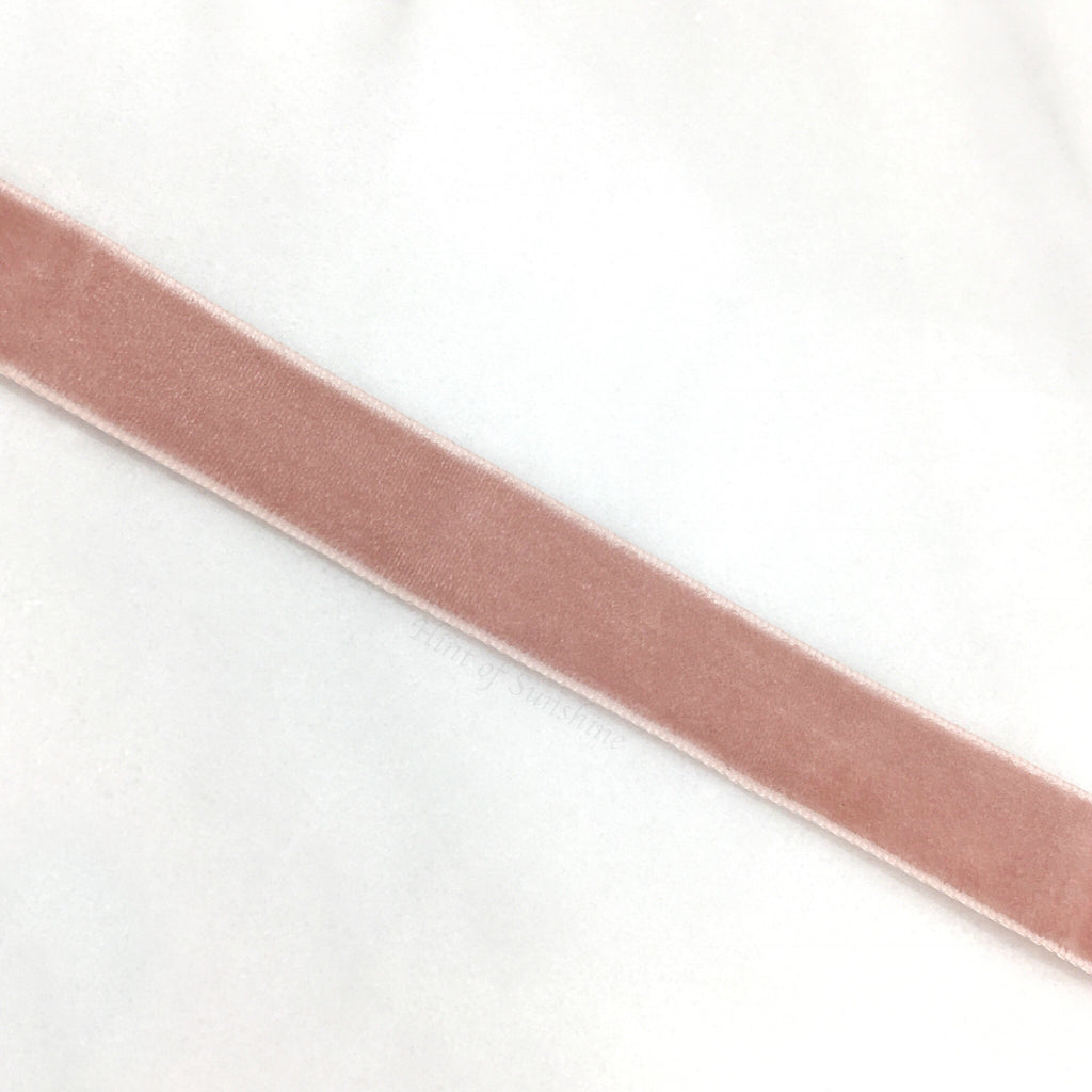 Mauve Velvet Choker