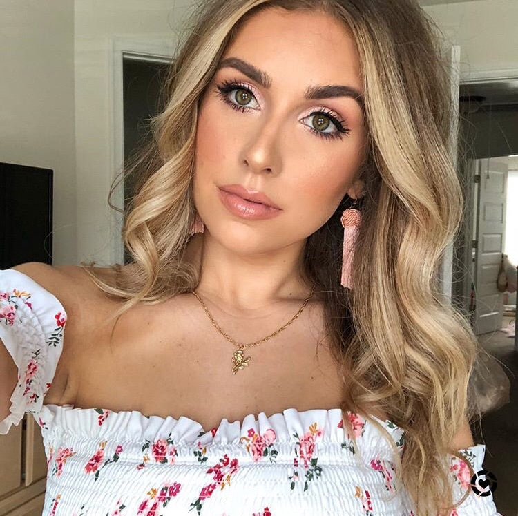 Rosa Necklace